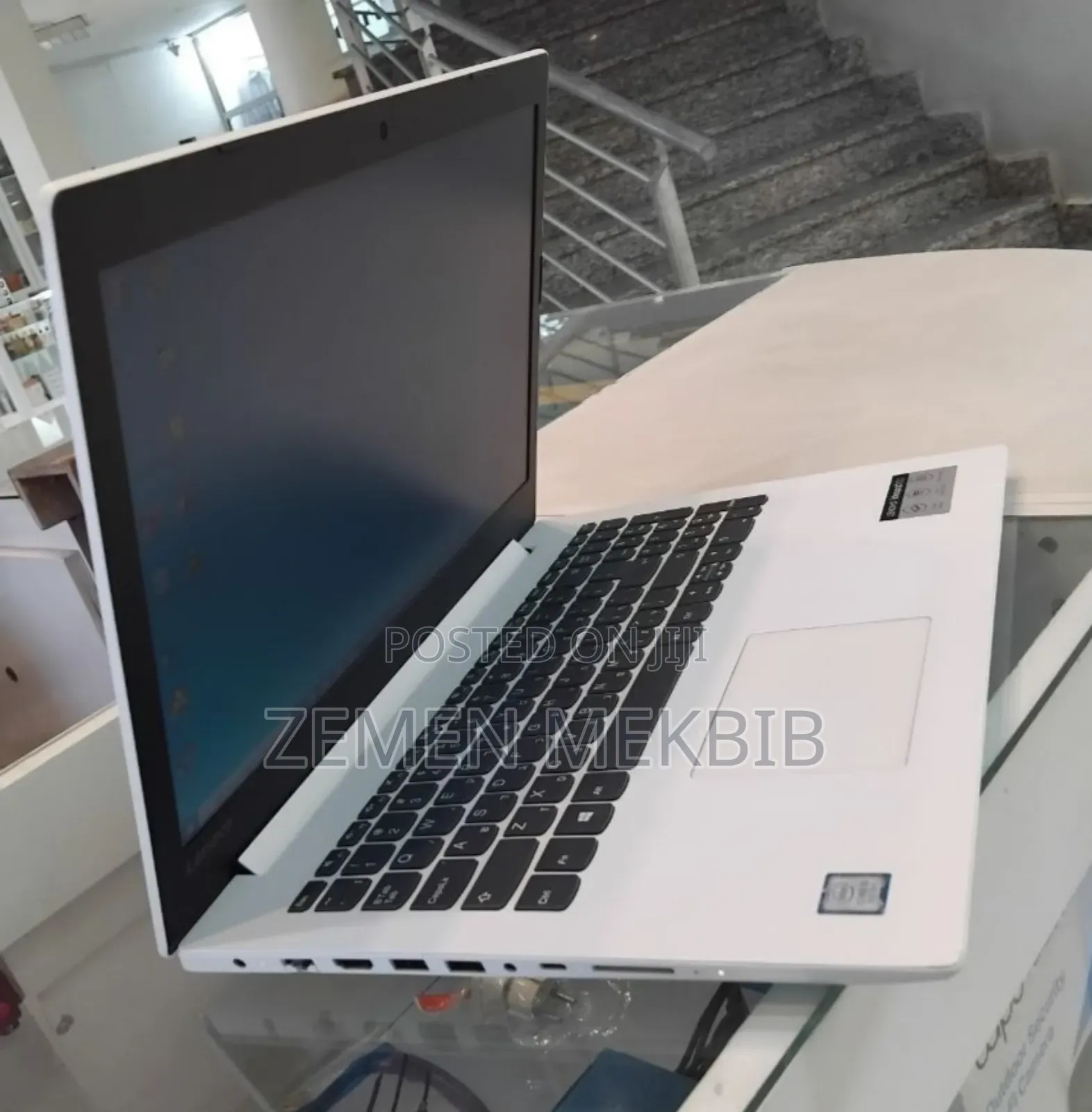 New Laptop Lenovo IdeaPad 330 8GB Intel Core I5 HDD 1T