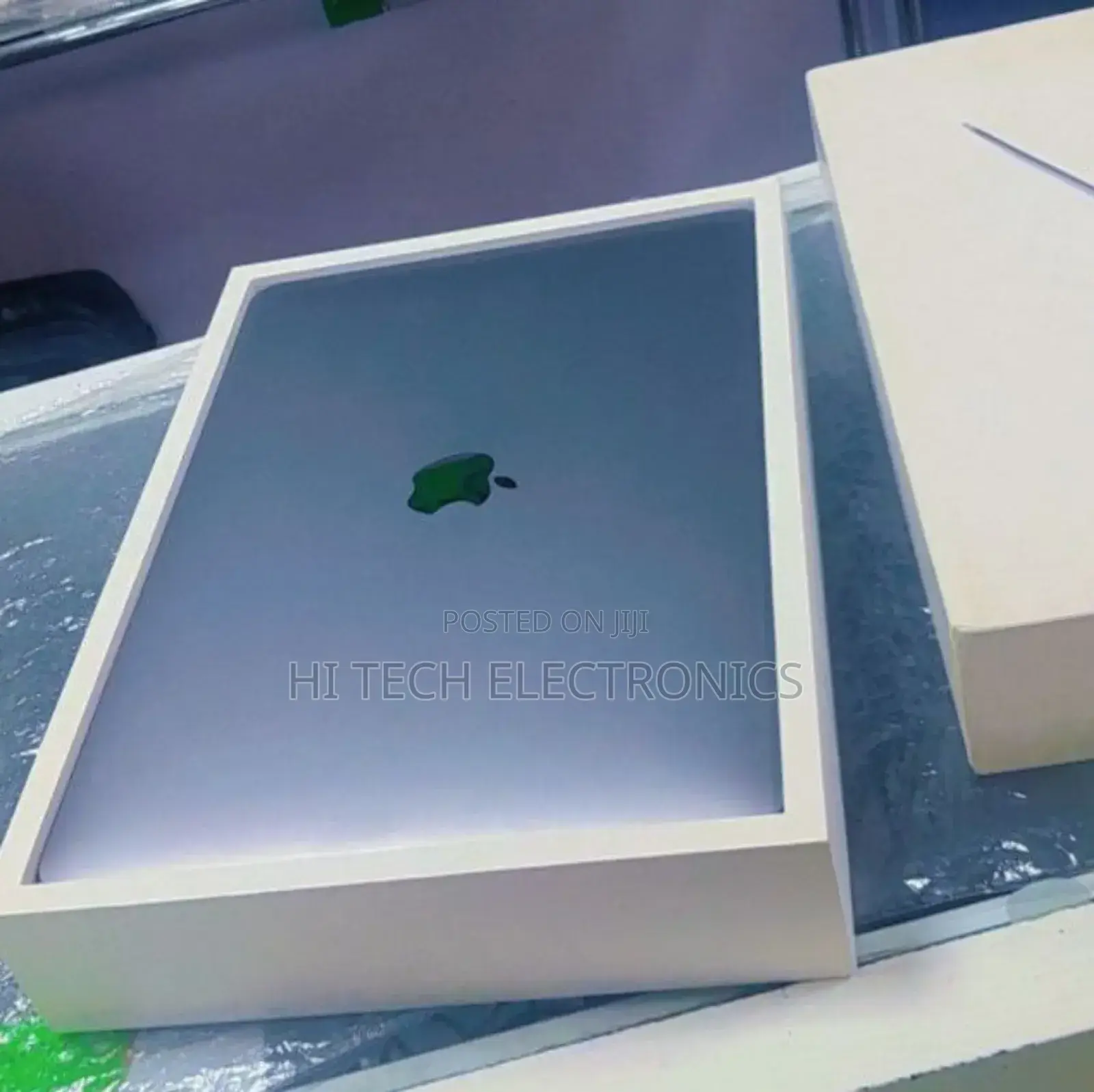 New Laptop Apple MacBook Pro 2020 16GB Intel Core I5 SSD 512GB