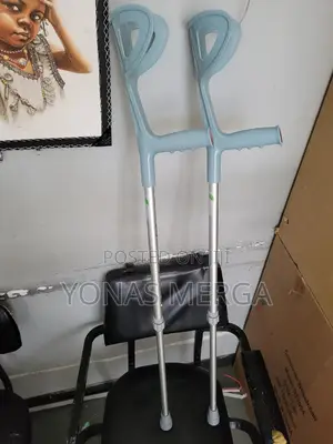 Photo - Elbow Crutches爸crutches for Disabled謎ክራንች*Cruthces鼒crutches