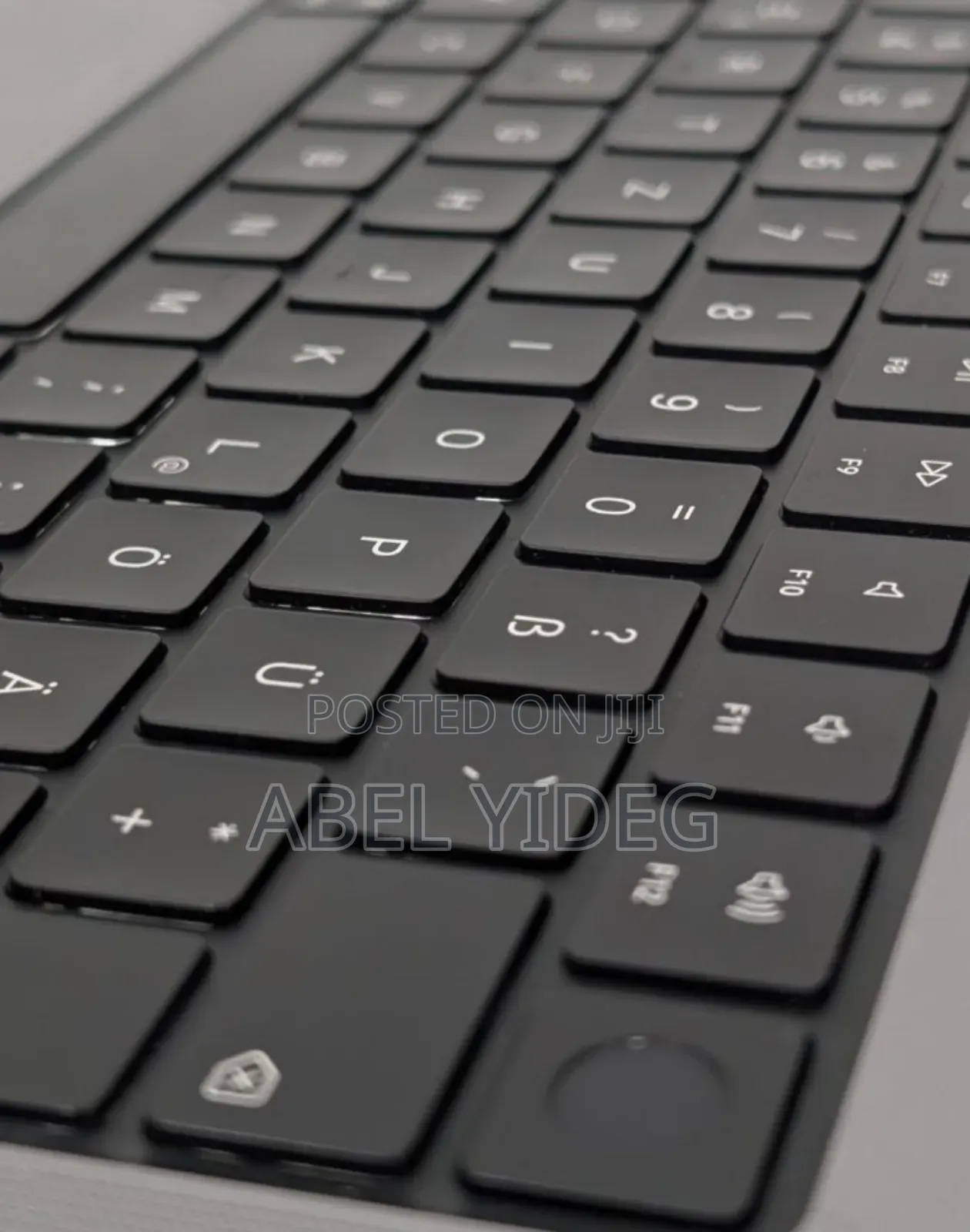 New Laptop Apple MacBook Pro 2021 M1 16GB Apple M1 Pro SSD 512GB