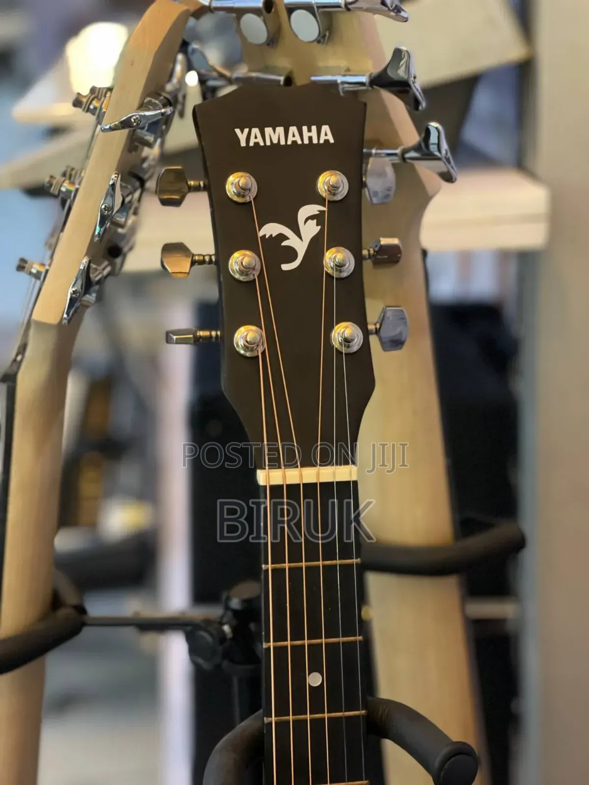 For Sales New Yamaha Guitar