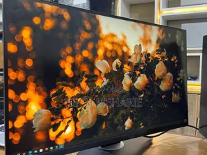 Photo -  Monitor - Ultra Hd 
Dell 27