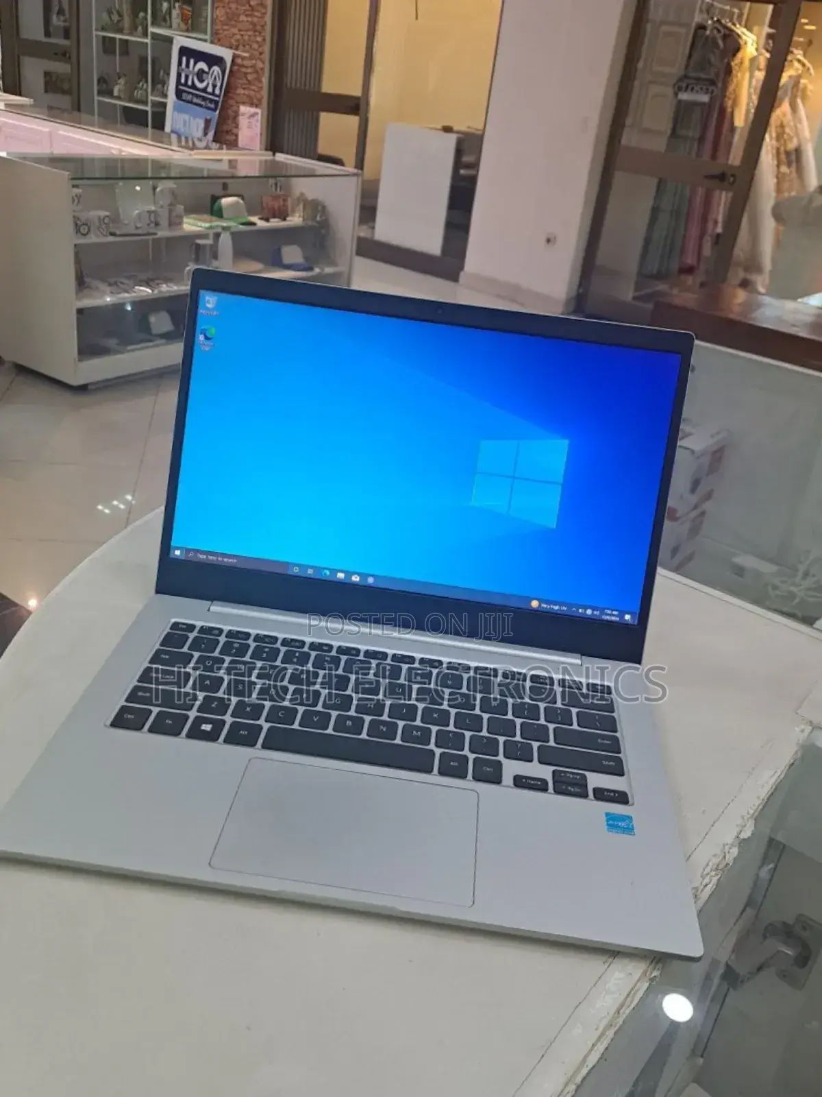 New Laptop Samsung Galaxy Book 2 4GB Intel Pentium SSD 128GB