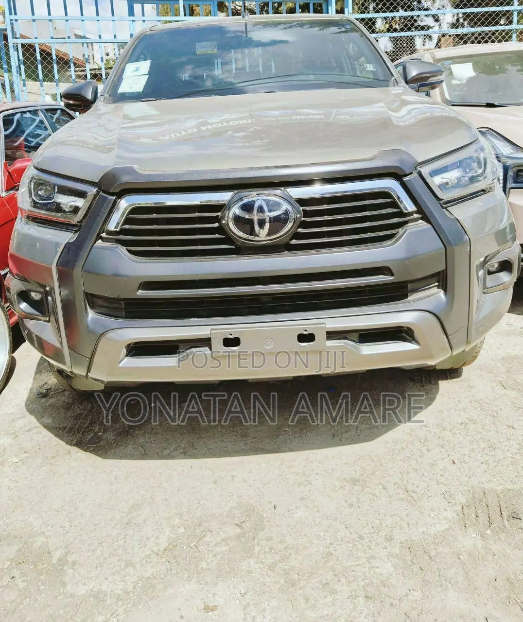 Toyota Hilux 2022 Gray