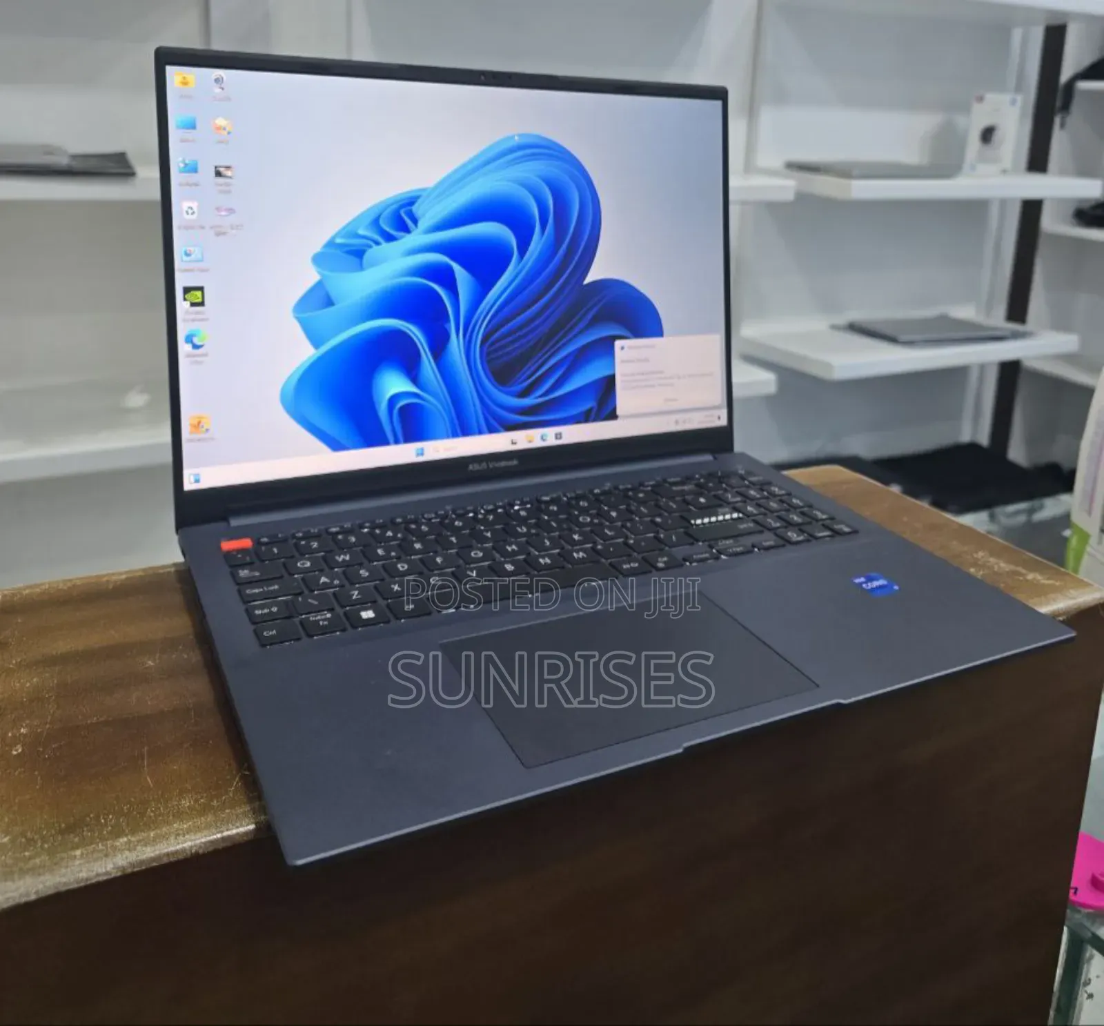 New Laptop Asus Vivobook 16 16GB Intel Core I7 SSD 512GB