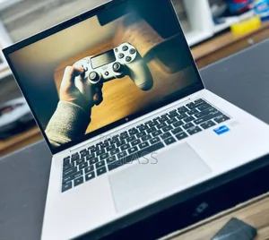 New Laptop HP EliteBook 840 G11 16GB Intel Core I7 SSD 512GB