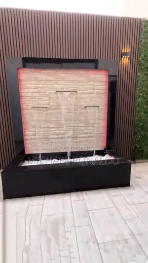 Wall Fountain የግድግዳ ፋውንቴን