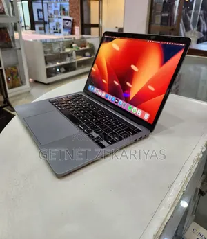 New Laptop Apple MacBook Pro 2020 16GB Intel Core I5 SSD 512GB