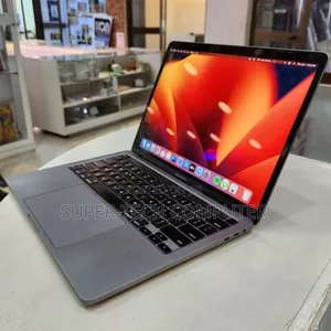 New Laptop Apple MacBook Pro 2020 16GB Intel Core I5 SSD 512GB