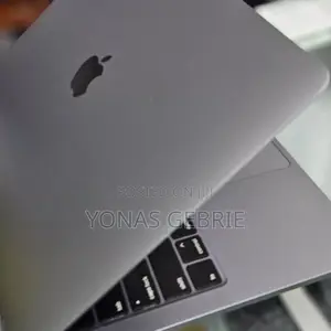 New Laptop Apple MacBook Pro 2017 8GB Intel Core I5 SSD 256GB