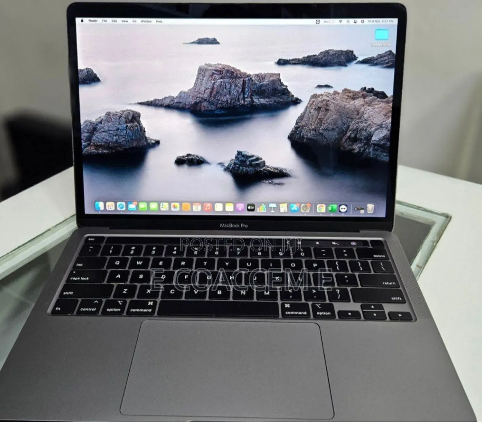 New Laptop Apple MacBook 8GB Intel Core I5 SSD 256GB