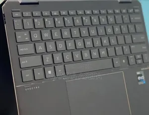 Photo - New Laptop HP Spectre 16GB Intel Core I7 SSD 512GB