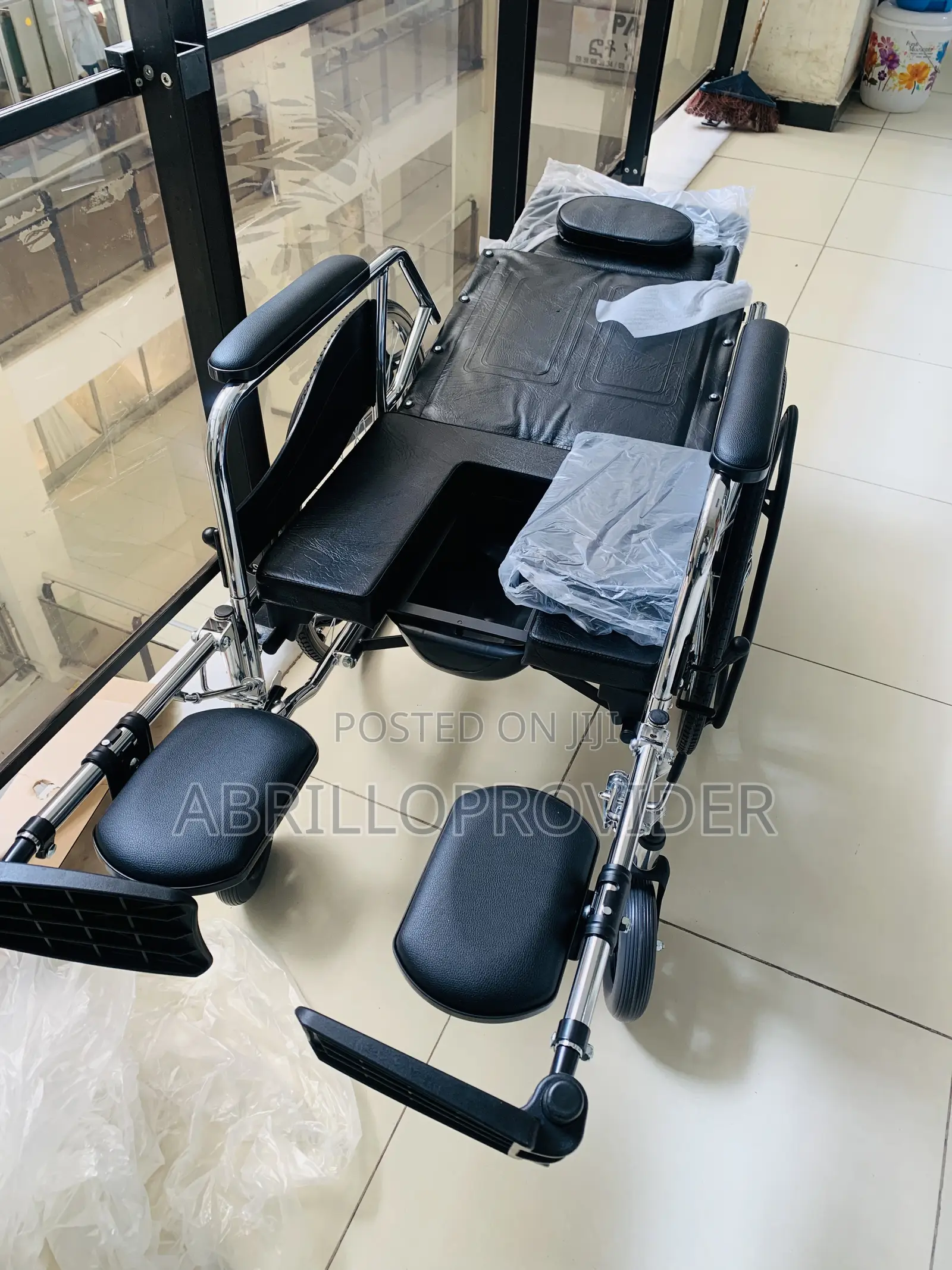 Folding Toilet Wheelchair1wheelchair1wheelchair1wheelchair1