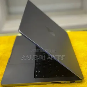 New Laptop Apple MacBook Pro M1 16GB Apple M1 Pro SSD 512GB