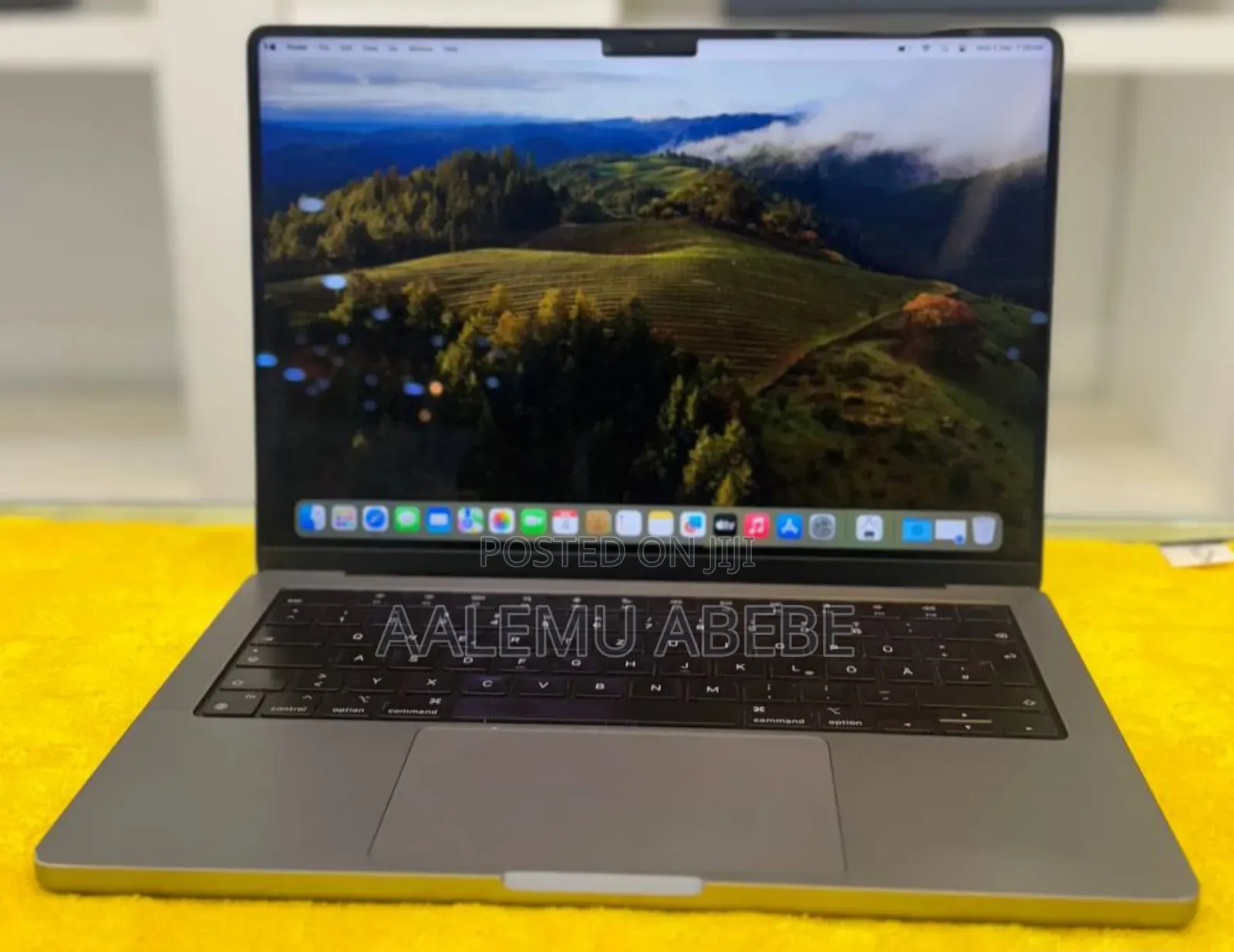New Laptop Apple MacBook Pro M1 16GB Apple M1 Pro SSD 512GB