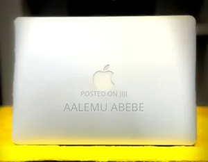 New Laptop Apple MacBook Air 2013 8GB Intel Core I7 SSD 256GB