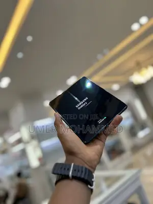 Samsung Galaxy Z Fold 3 256 GB Black