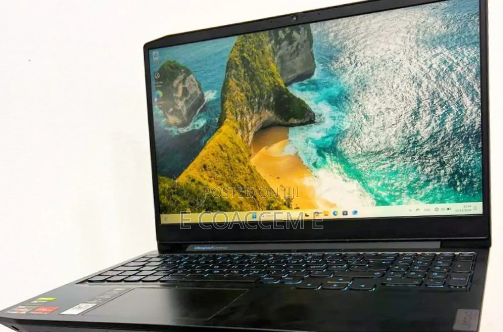 New Laptop Lenovo 8GB AMD Ryzen 5 SSD 256GB