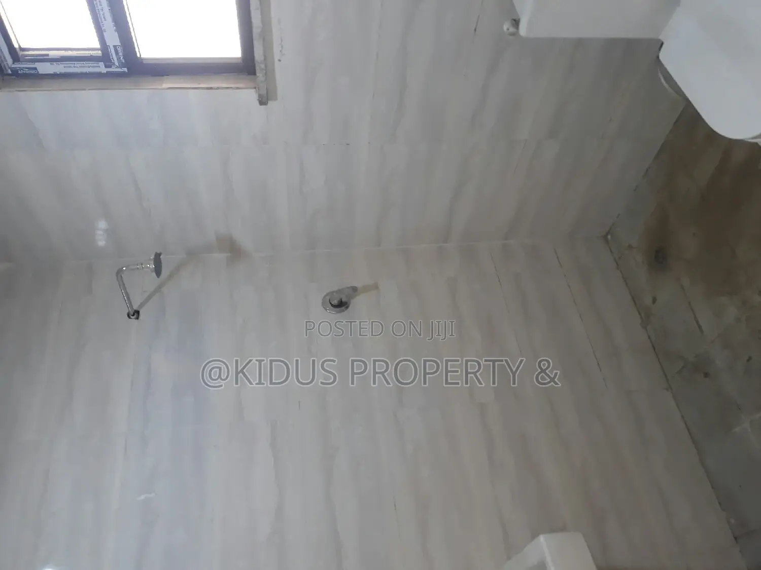 2bdrm Apartment in Jemo 1, Nifas Silk-Lafto for rent