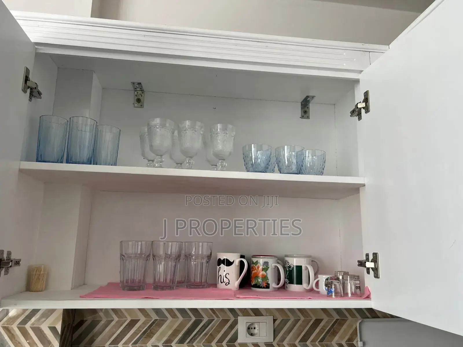 Furnished 3bdrm Apartment in Cmc | የተባበሩት አደባባይ, Yeka for rent