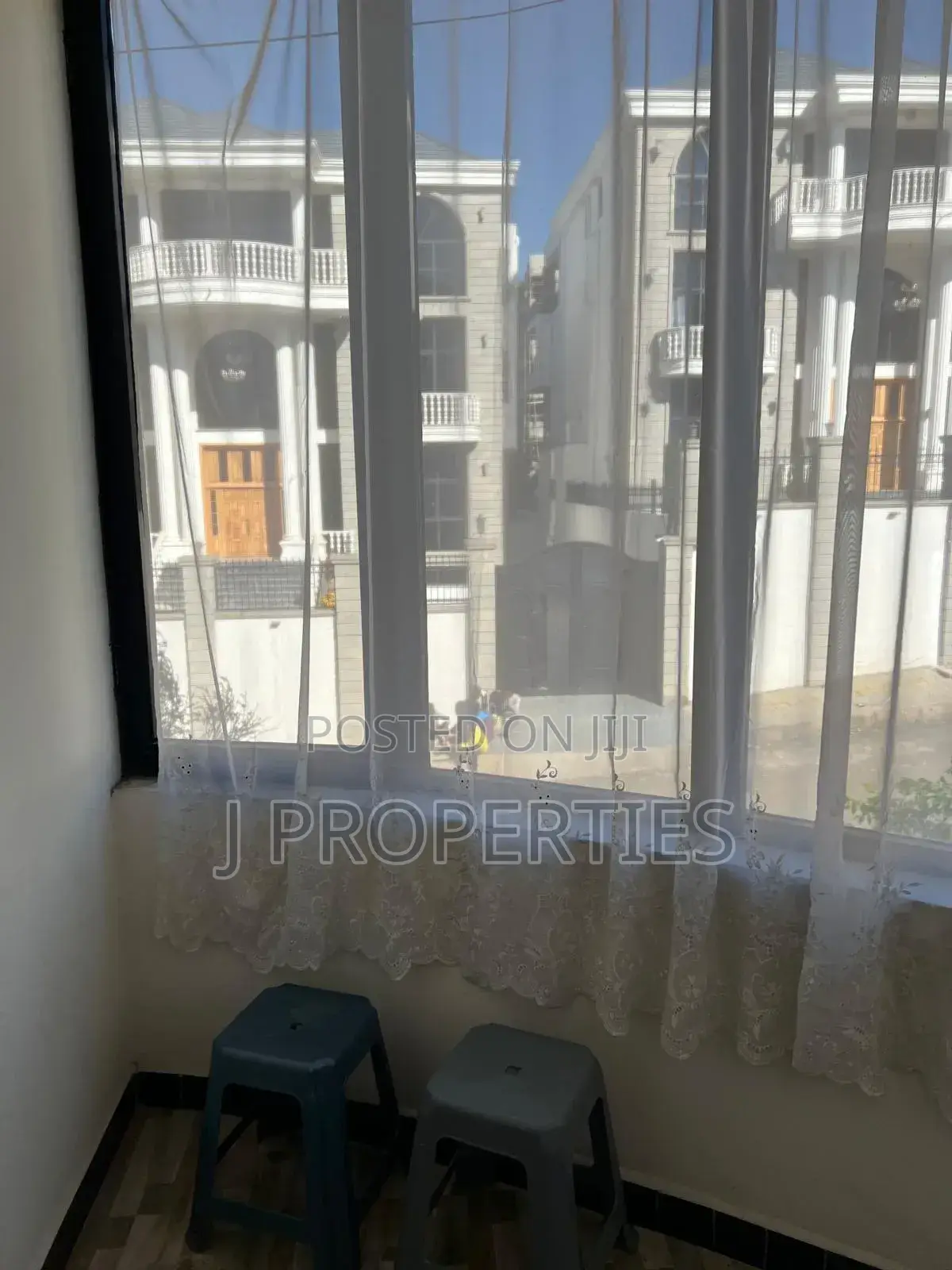 Furnished 3bdrm Apartment in Cmc | የተባበሩት አደባባይ, Yeka for rent