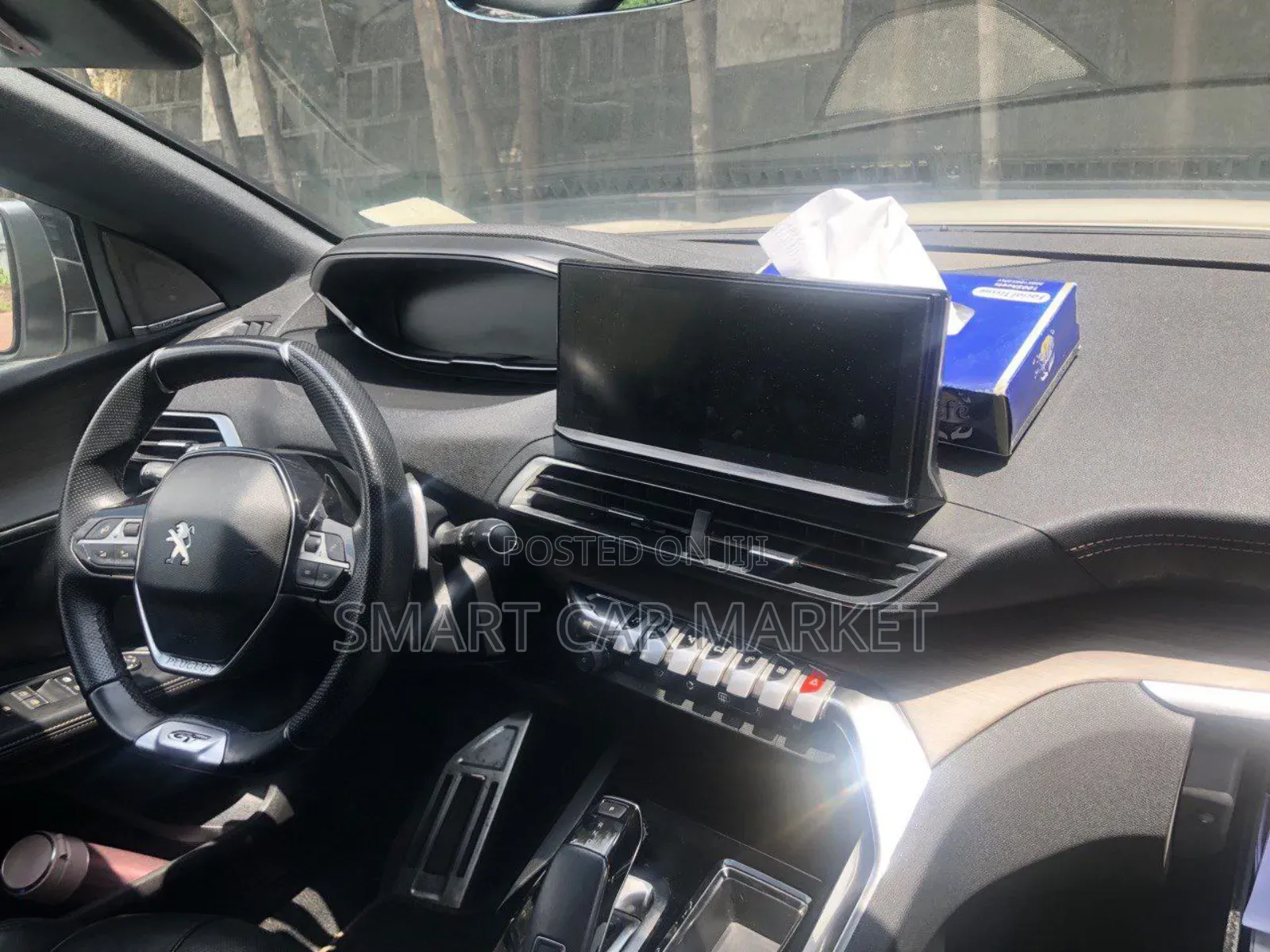 Peugeot 5008 2021 White