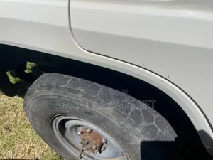 Toyota Land Cruiser 2017 White