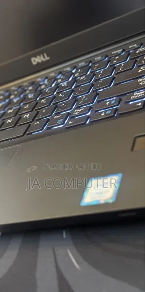 New Laptop Dell Latitude 5310 8GB Intel Core I7 SSD 256GB