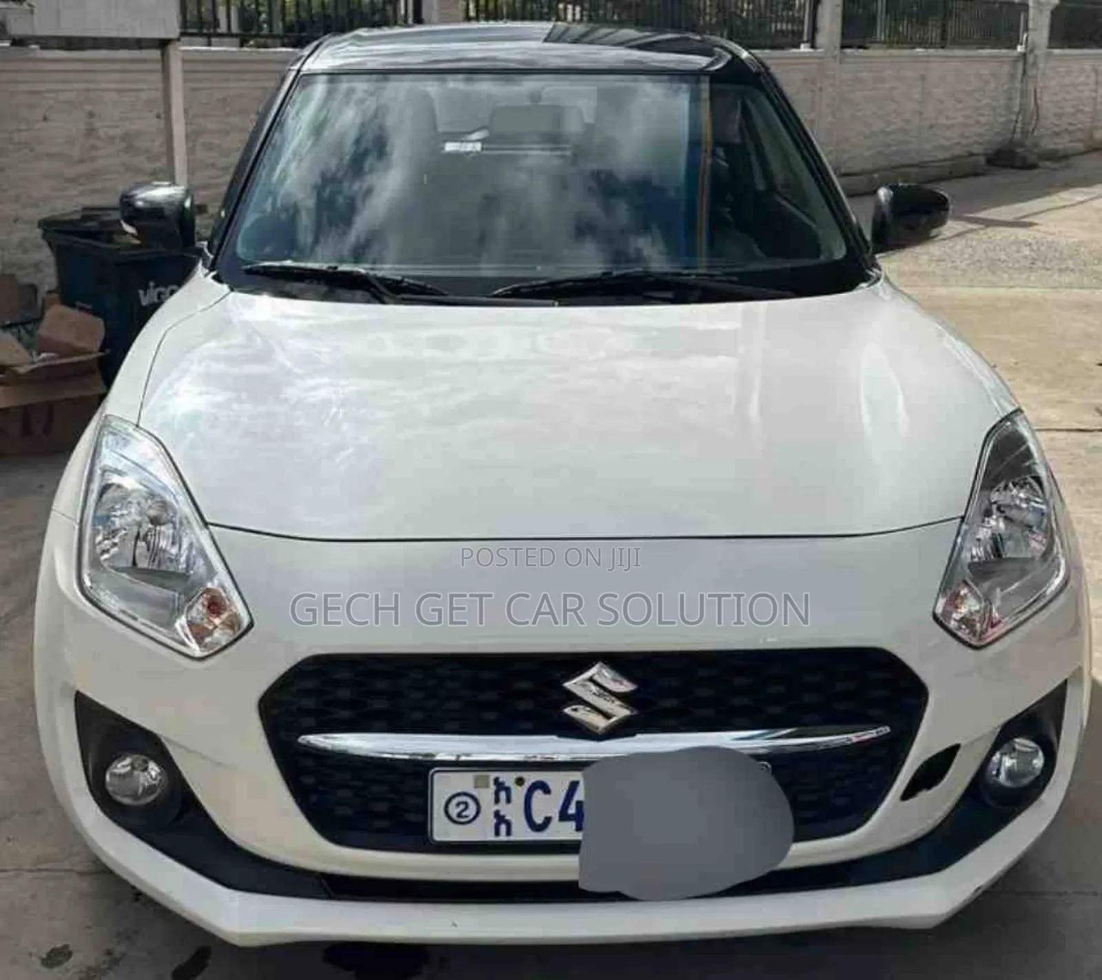 Suzuki Swift 2023 White