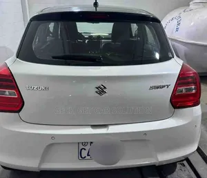 Suzuki Swift 2023 White