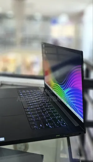 New Laptop HP 15-Ra003nia 16GB Intel Core I7 SSD 512GB