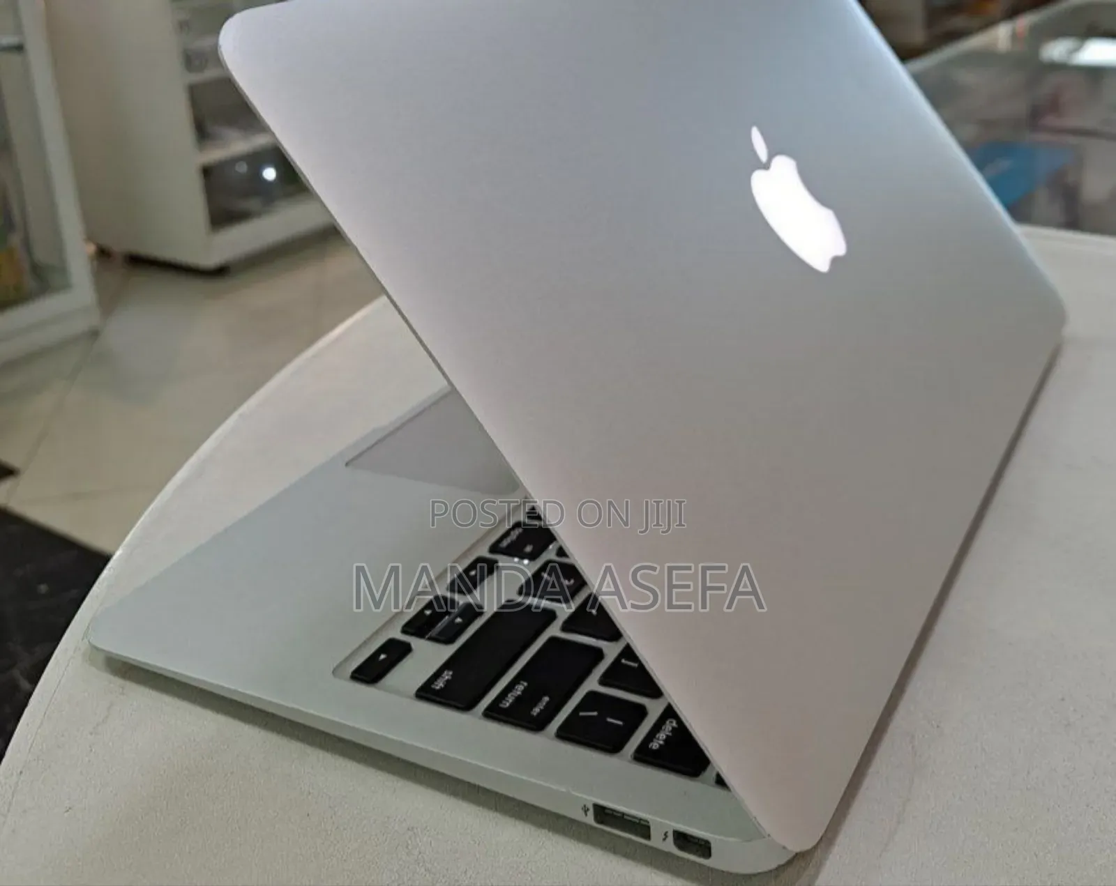 New Laptop Apple MacBook Air 4GB Intel Core I5 SSD 128GB