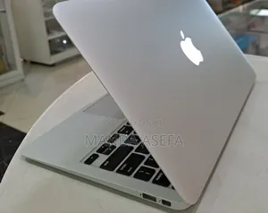 New Laptop Apple MacBook Air 4GB Intel Core I5 SSD 128GB
