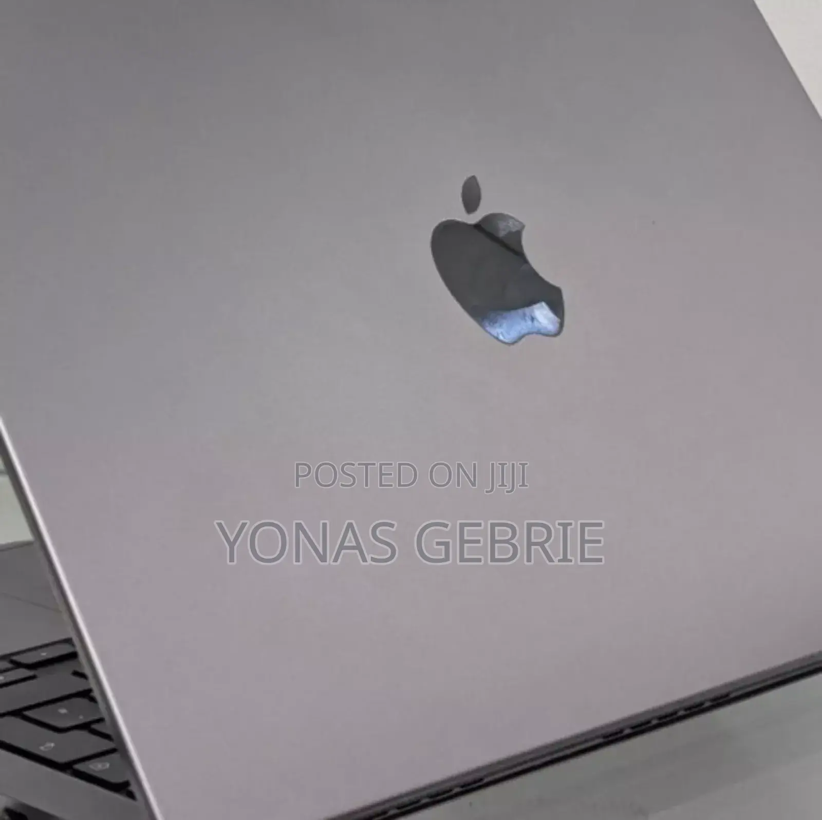 New Laptop Apple MacBook Pro M1 16GB Apple M1 Pro SSD 512GB