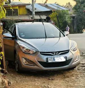 Hyundai Avante 2014 Silver