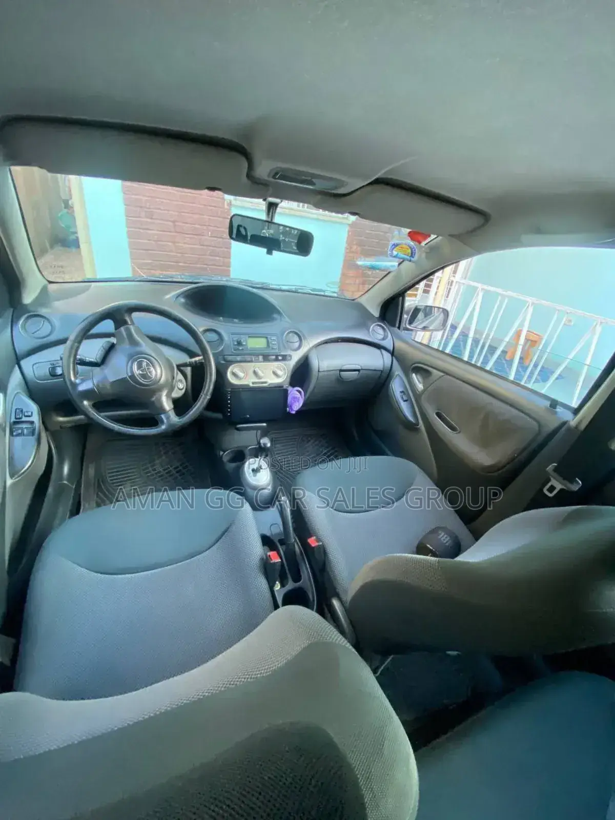 Toyota Yaris 2004 Gray