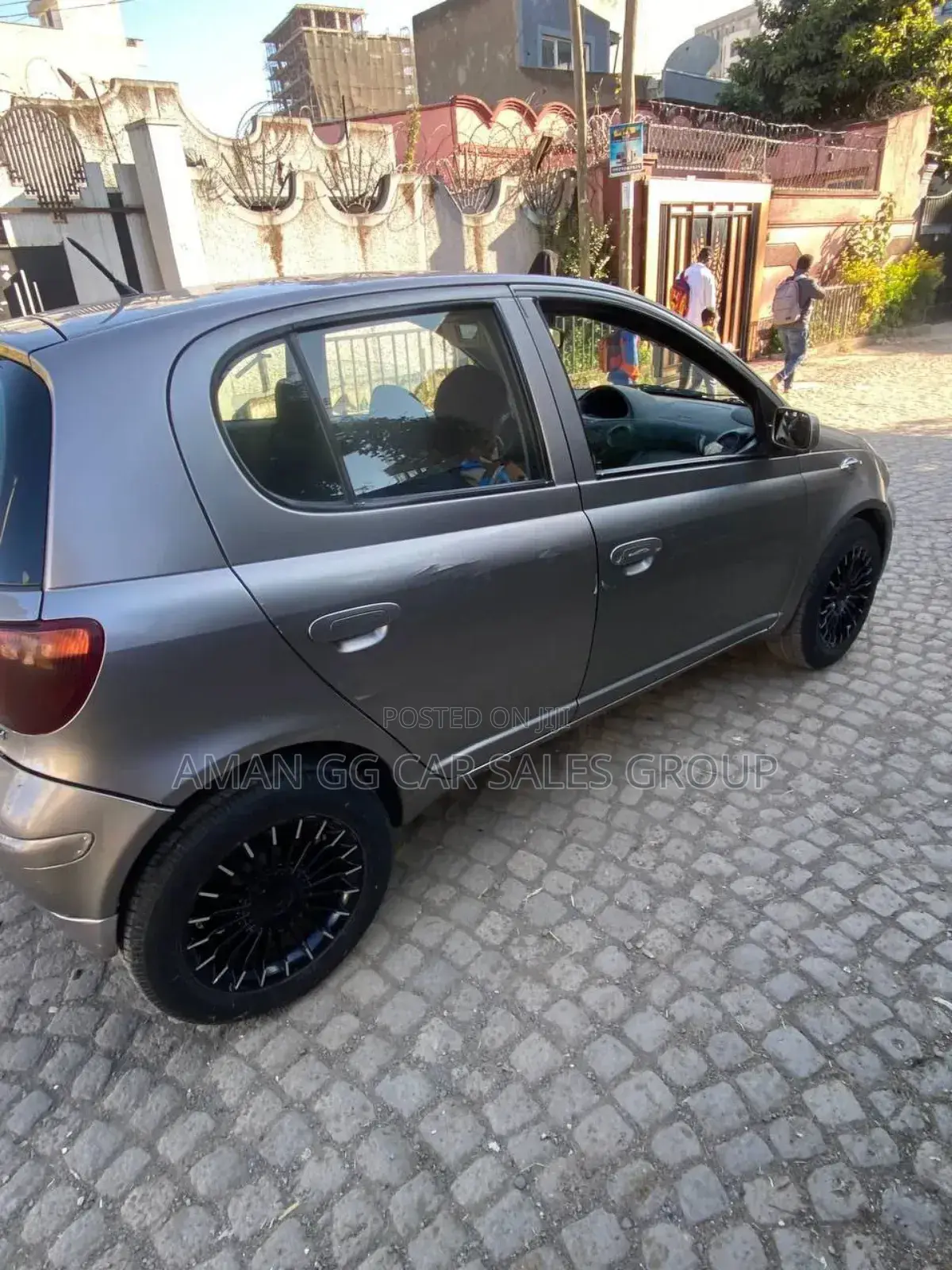 Toyota Yaris 2004 Gray