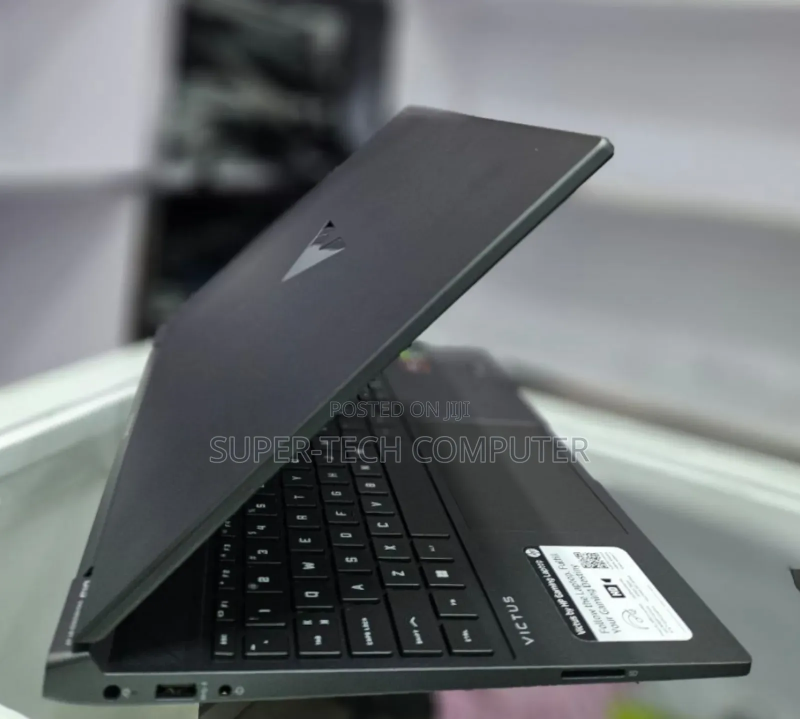 New Laptop HP Victus 16 8GB AMD Ryzen 5 SSD 512GB