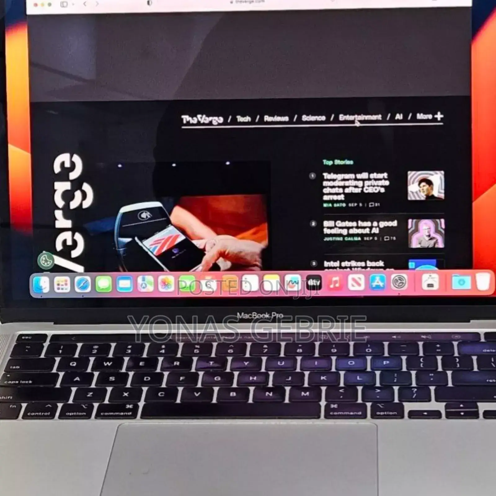 New Laptop Apple MacBook Pro 24GB Apple M2 Ultra SSD 2T