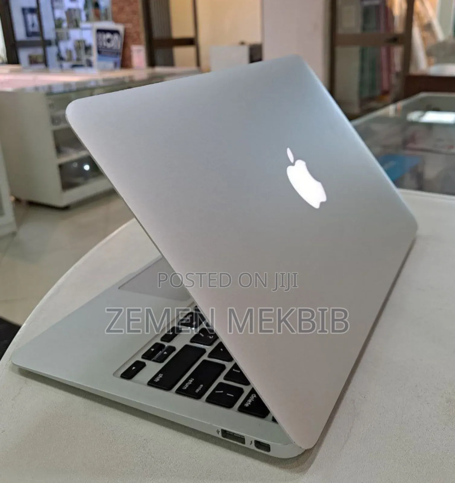 New Laptop Apple MacBook Air 2015 4GB Intel Core I5 SSD 128GB