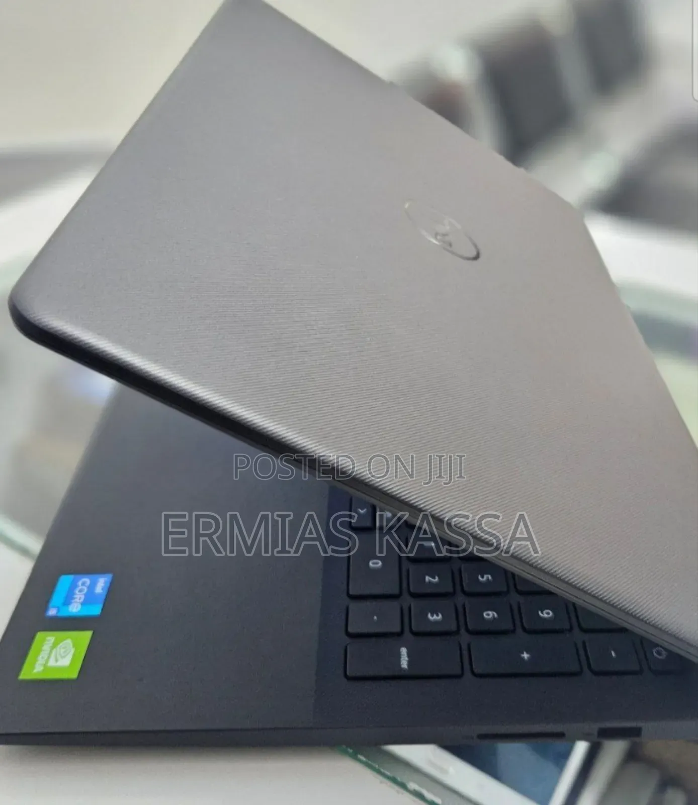 New Laptop Dell Vostro 15 3558 8GB Intel Core I5 SSD 256GB