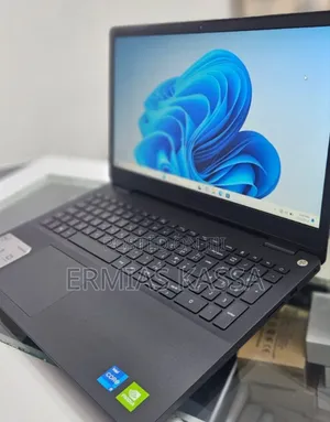 New Laptop Dell Vostro 15 3558 8GB Intel Core I5 SSD 256GB