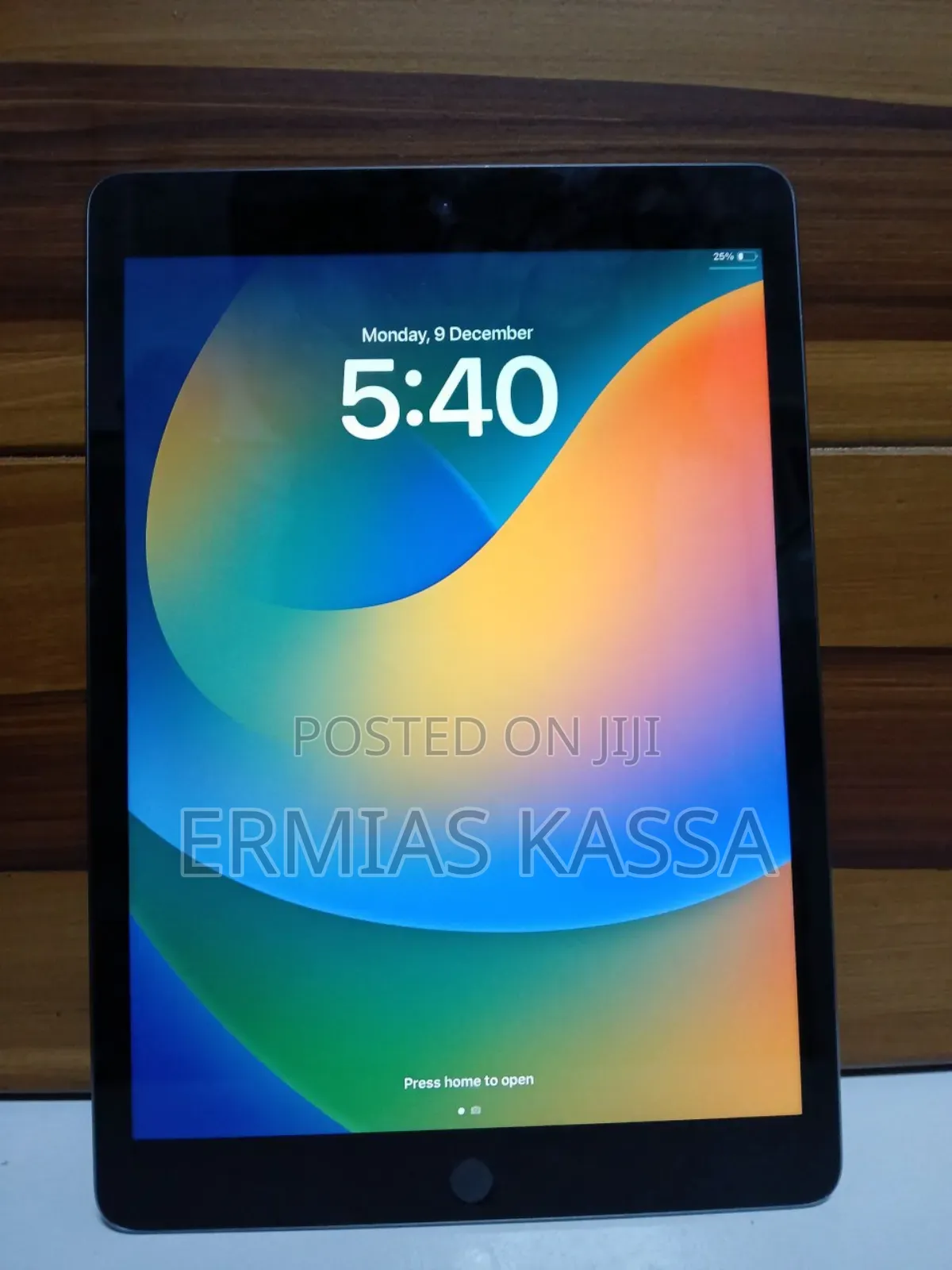 New Apple iPad 10.2 (2021) 64 GB Gray