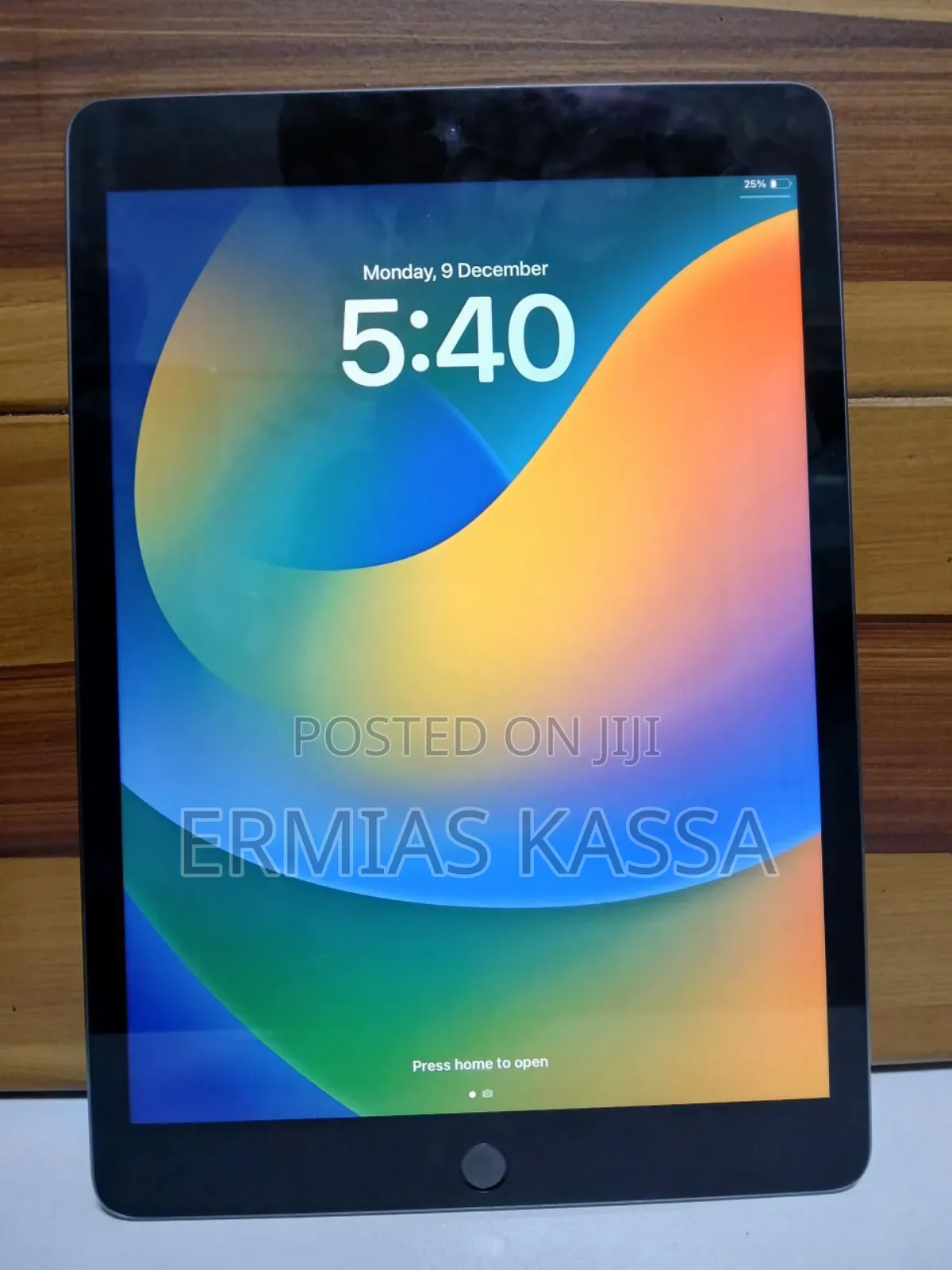 New Apple iPad 10.2 (2021) 64 GB Gray