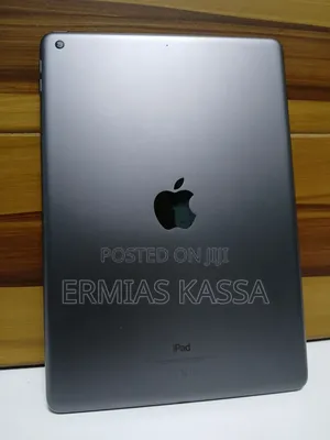 New Apple iPad 10.2 (2021) 64 GB Gray