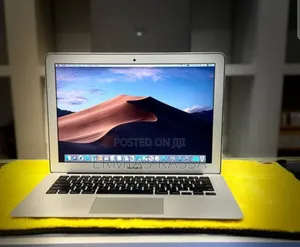 New Laptop Apple MacBook Air 2015 8GB Intel Core I5 SSD 128GB