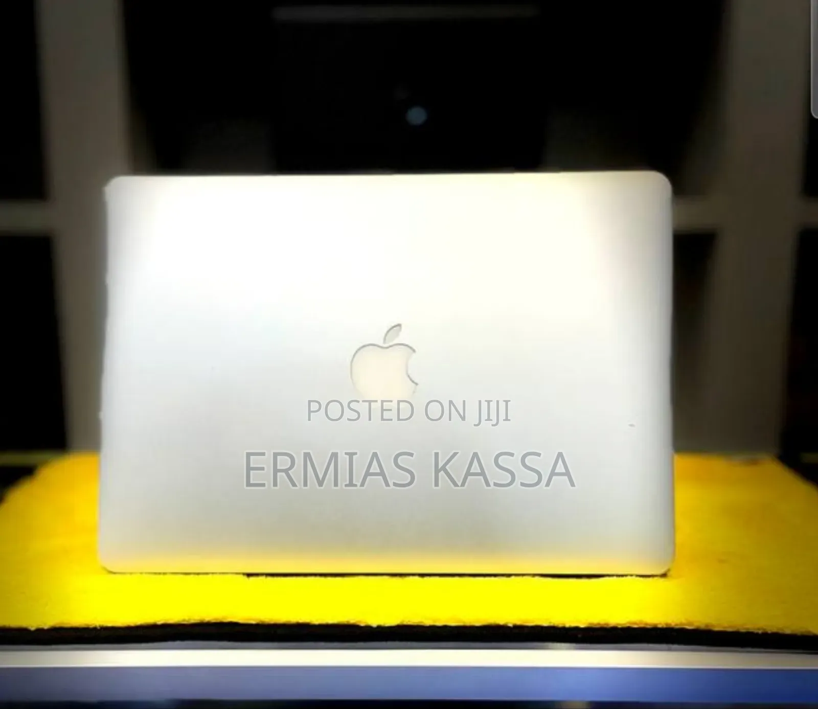 New Laptop Apple MacBook Air 2015 8GB Intel Core I5 SSD 128GB