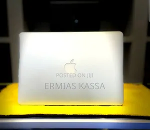 New Laptop Apple MacBook Air 2015 8GB Intel Core I5 SSD 128GB