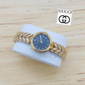 Photo - GUCCI Women's High Quality Watch