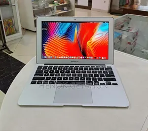 New Laptop Apple MacBook Air 2015 4GB Intel Core I5 SSD 128GB